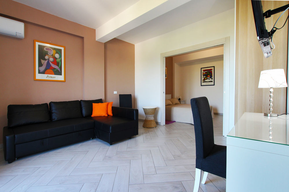 Belvedere Rent Rooms Campofelice Di Roccella Exterior foto